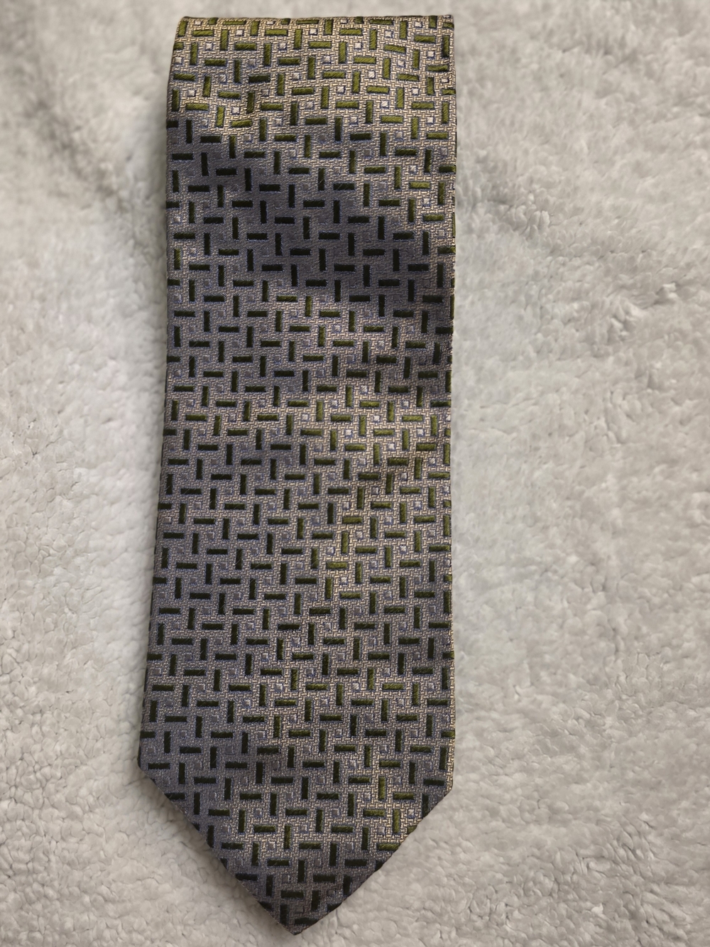 Men's Olive Green Patterned Tie - Classic Formal Accessory